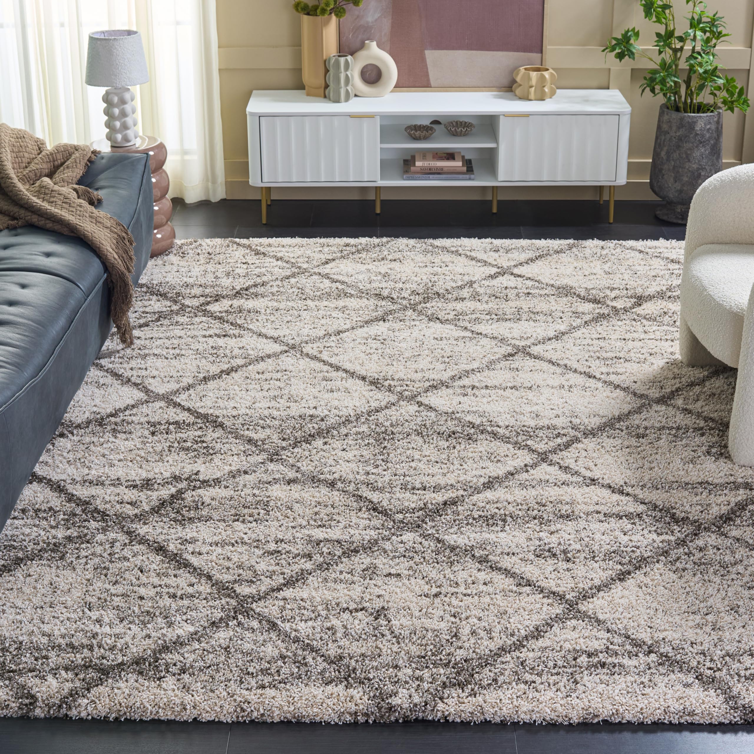 SAFAVIEH Hudson Shag Collection Area Rug - 5'3" x 7'6", Beige & Ivory, Modern Trellis Design, Non-Shedding & Easy Care, 2-inch Thick Ideal for High Traffic Areas in Living Room, Bedroom (SGH281S)