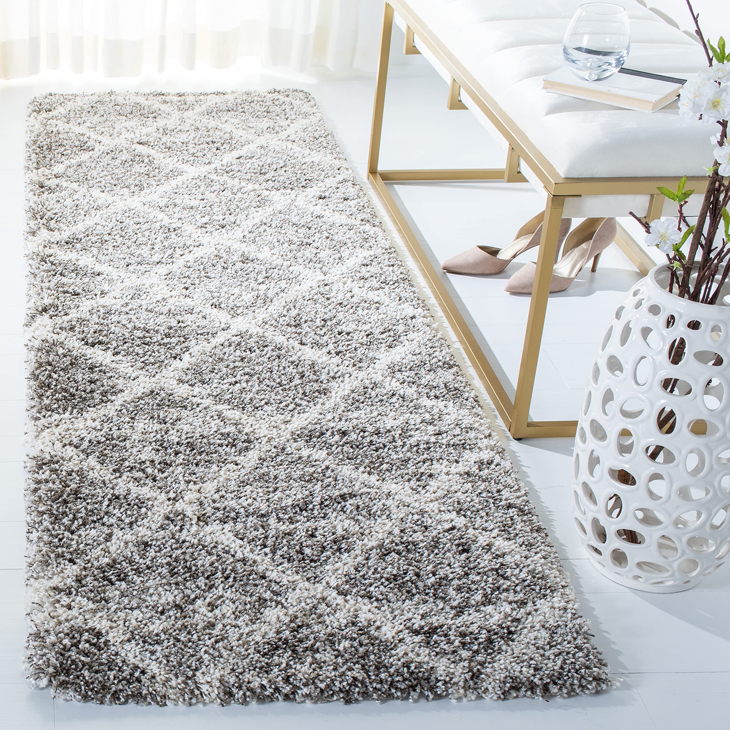 SAFAVIEH Hudson Shag Collection Area Rug - 5'3" x 7'6", Beige & Ivory, Modern Trellis Design, Non-Shedding & Easy Care, 2-inch Thick Ideal for High Traffic Areas in Living Room, Bedroom (SGH281S)