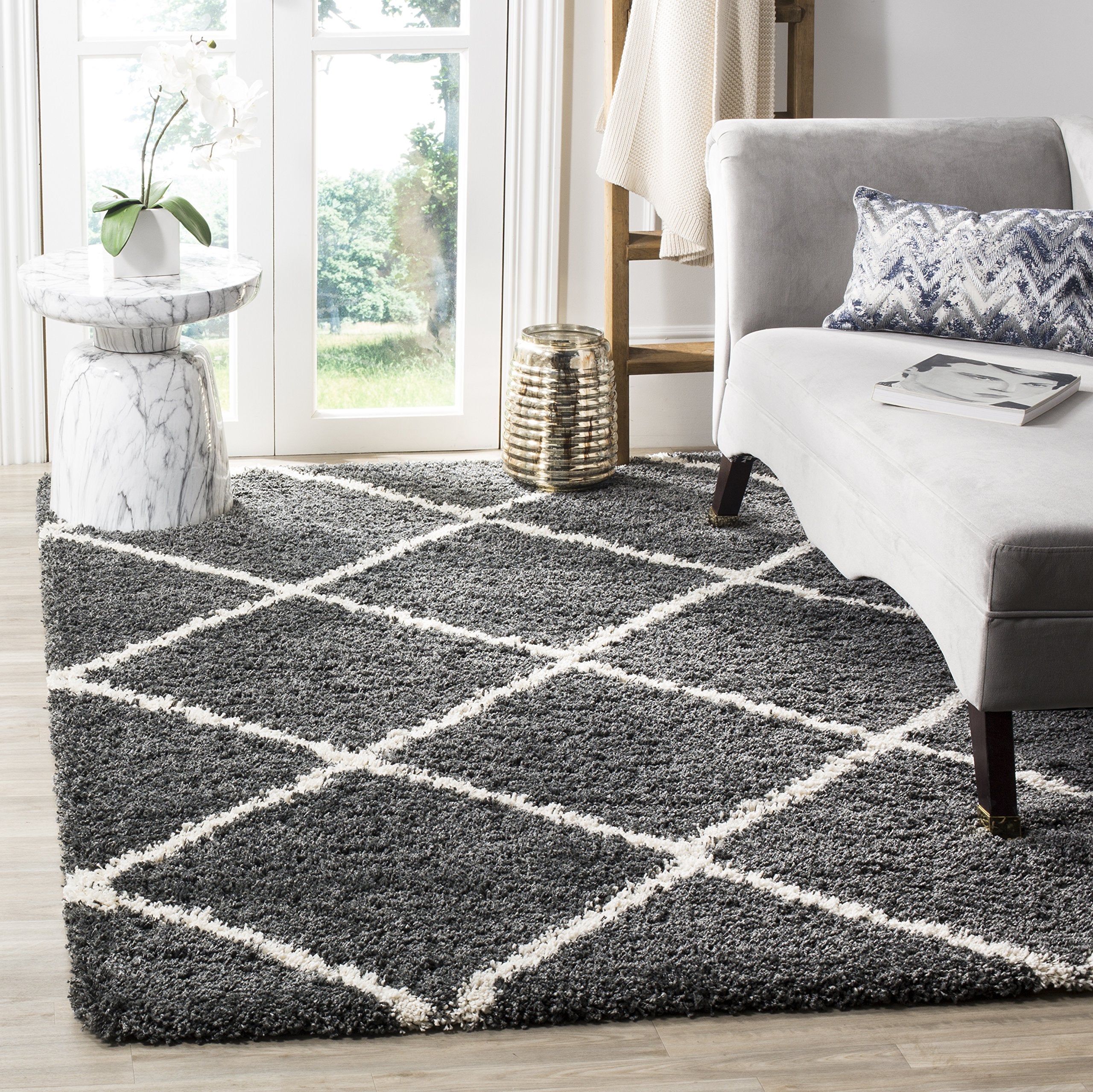 SAFAVIEH Hudson Shag Collection Area Rug - 5'3" x 7'6", Beige & Ivory, Modern Trellis Design, Non-Shedding & Easy Care, 2-inch Thick Ideal for High Traffic Areas in Living Room, Bedroom (SGH281S)