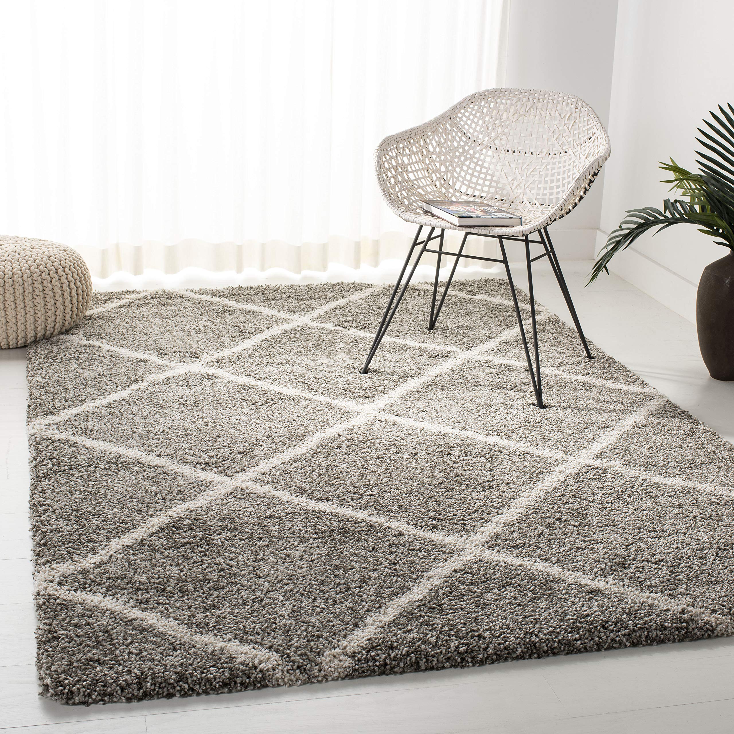 SAFAVIEH Hudson Shag Collection Area Rug - 5'3" x 7'6", Beige & Ivory, Modern Trellis Design, Non-Shedding & Easy Care, 2-inch Thick Ideal for High Traffic Areas in Living Room, Bedroom (SGH281S)