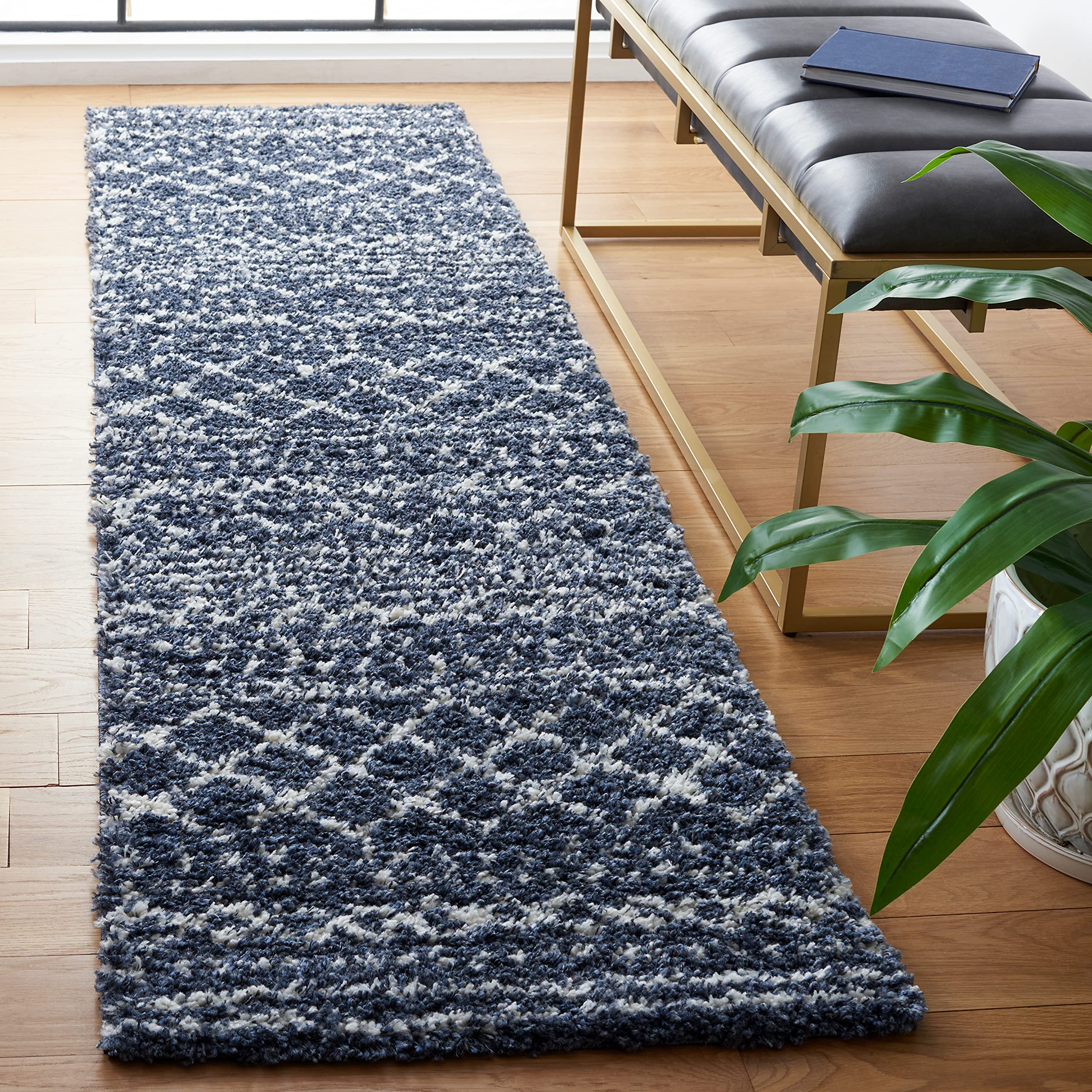 SAFAVIEH Arizona Shag Collection Area Rug - 6'7" x 9'2", Ivory & Beige, Moroccan Boho Design, Non-Shedding & Easy to Clean, Ideal for Living Room, Bedroom, Dining Space (ASG741A)