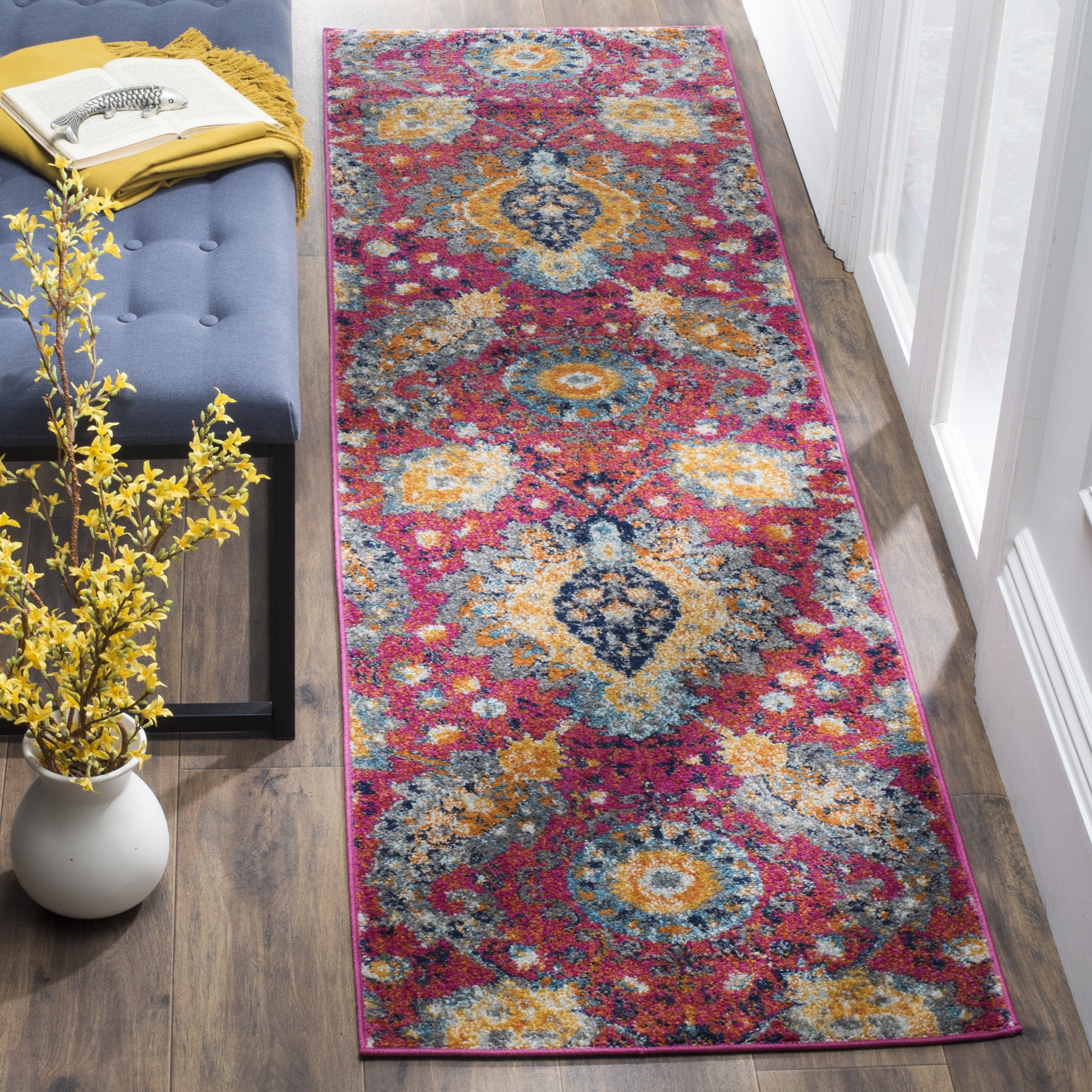 SAFAVIEH Madison Collection Area Rug - 5'3" x 7'6", Cream & Light Grey, Boho Chic Glam Paisley Design, Non-Shedding & Easy Care, Ideal for High Traffic Areas in Living Room, Bedroom (MAD600C)