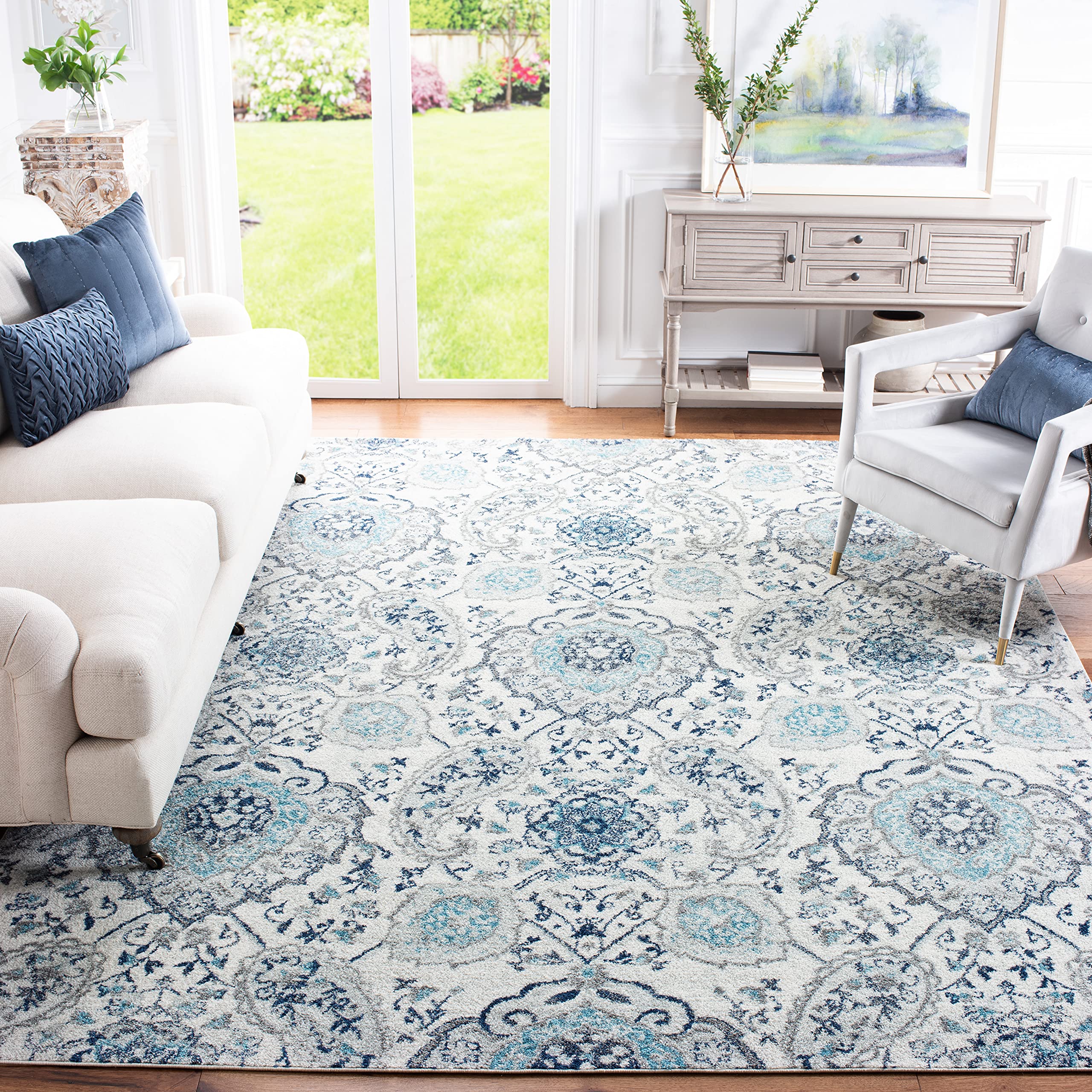 SAFAVIEH Madison Collection Area Rug - 5'3" x 7'6", Cream & Light Grey, Boho Chic Glam Paisley Design, Non-Shedding & Easy Care, Ideal for High Traffic Areas in Living Room, Bedroom (MAD600C)