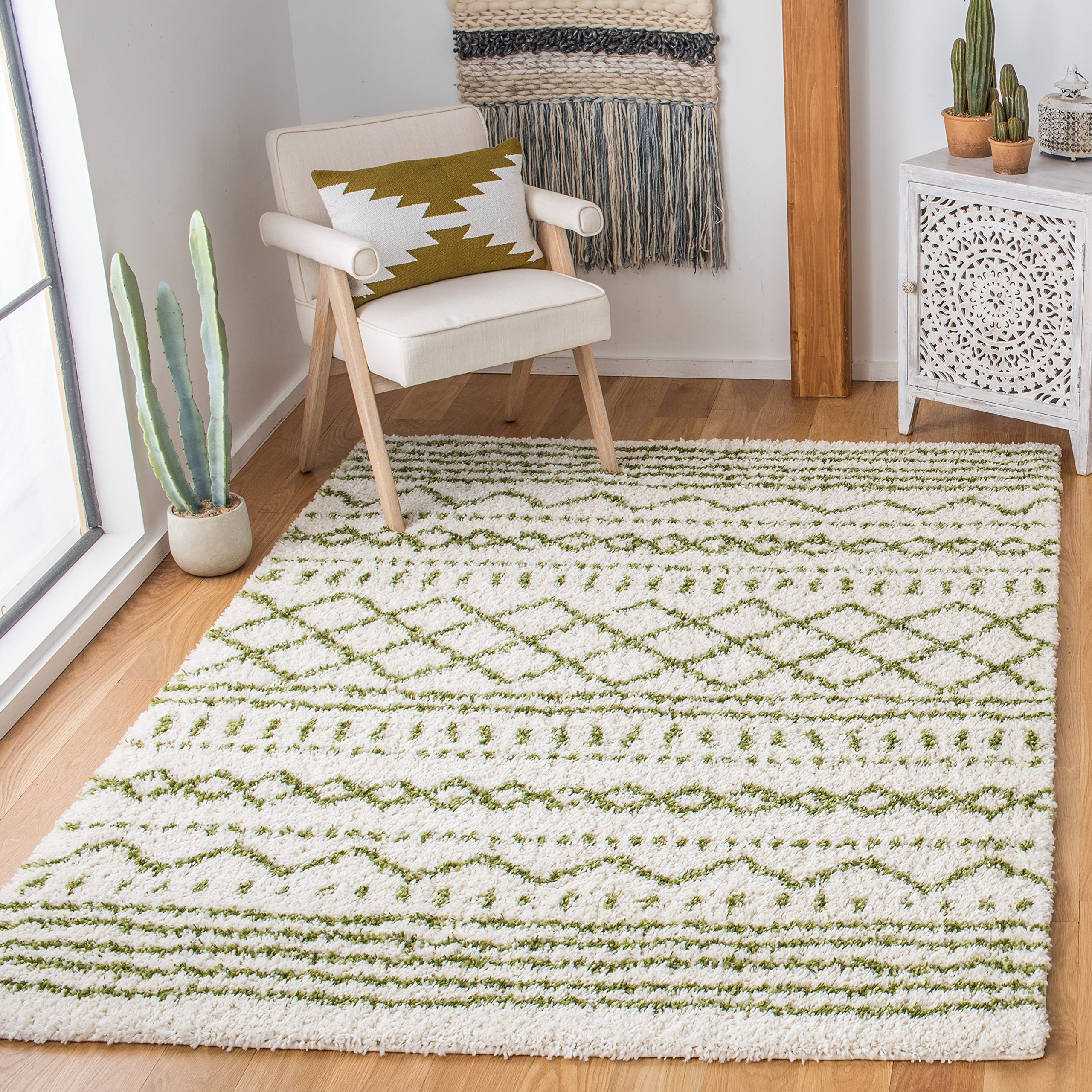 SAFAVIEH Arizona Shag Collection Area Rug - 6'7" x 9'2", Ivory & Beige, Moroccan Boho Design, Non-Shedding & Easy to Clean, Ideal for Living Room, Bedroom, Dining Space (ASG741A)