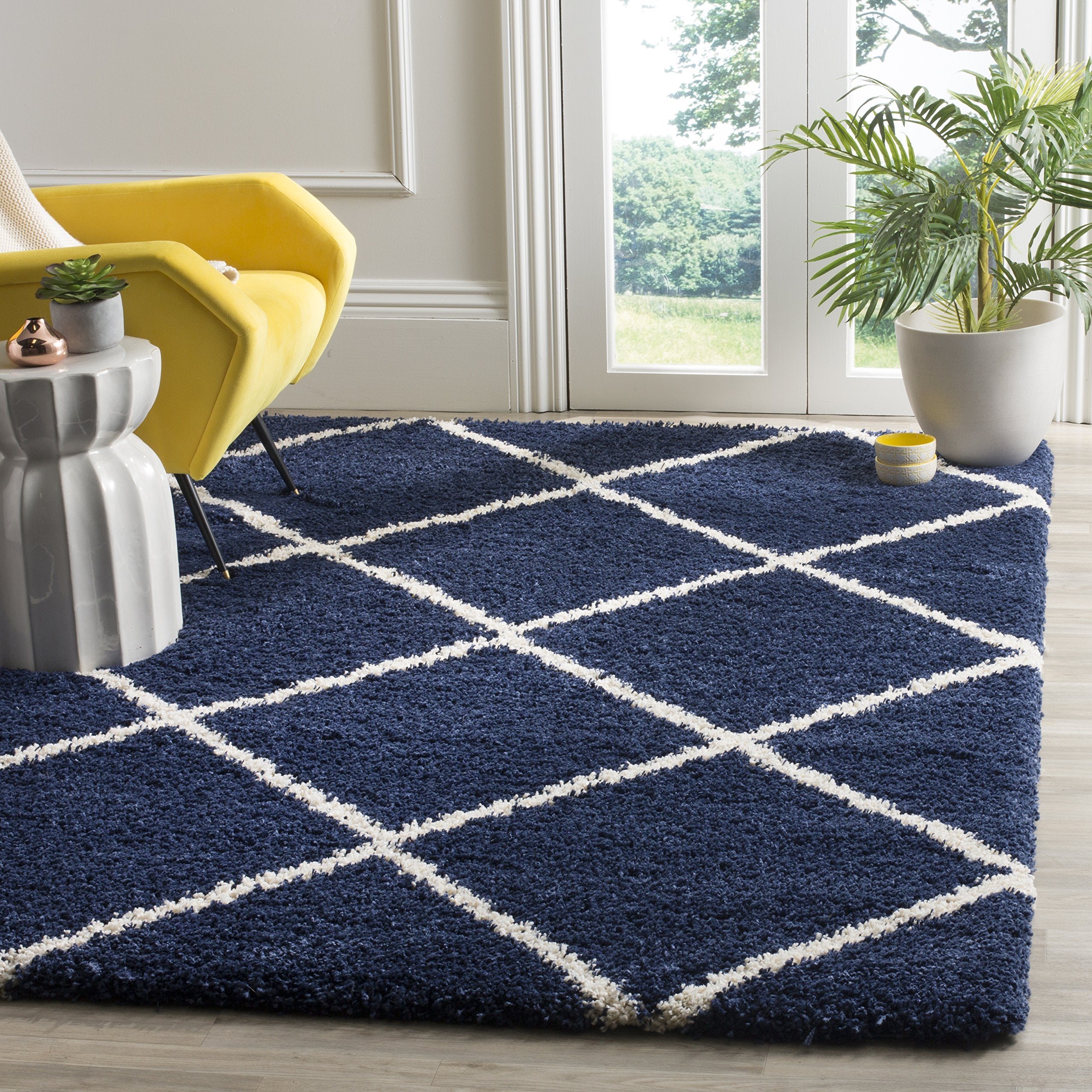 SAFAVIEH Hudson Shag Collection Area Rug - 5'3" x 7'6", Beige & Ivory, Modern Trellis Design, Non-Shedding & Easy Care, 2-inch Thick Ideal for High Traffic Areas in Living Room, Bedroom (SGH281S)